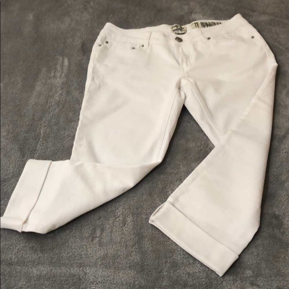 Women’s size 11 Indigo Rein white jeans cuffed